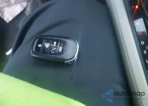 2024 Honda Accord Lx z USA, uszkodzony, nr VIN 1HGCY1F2XRA038512